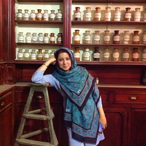 Roya Shariat's avatar